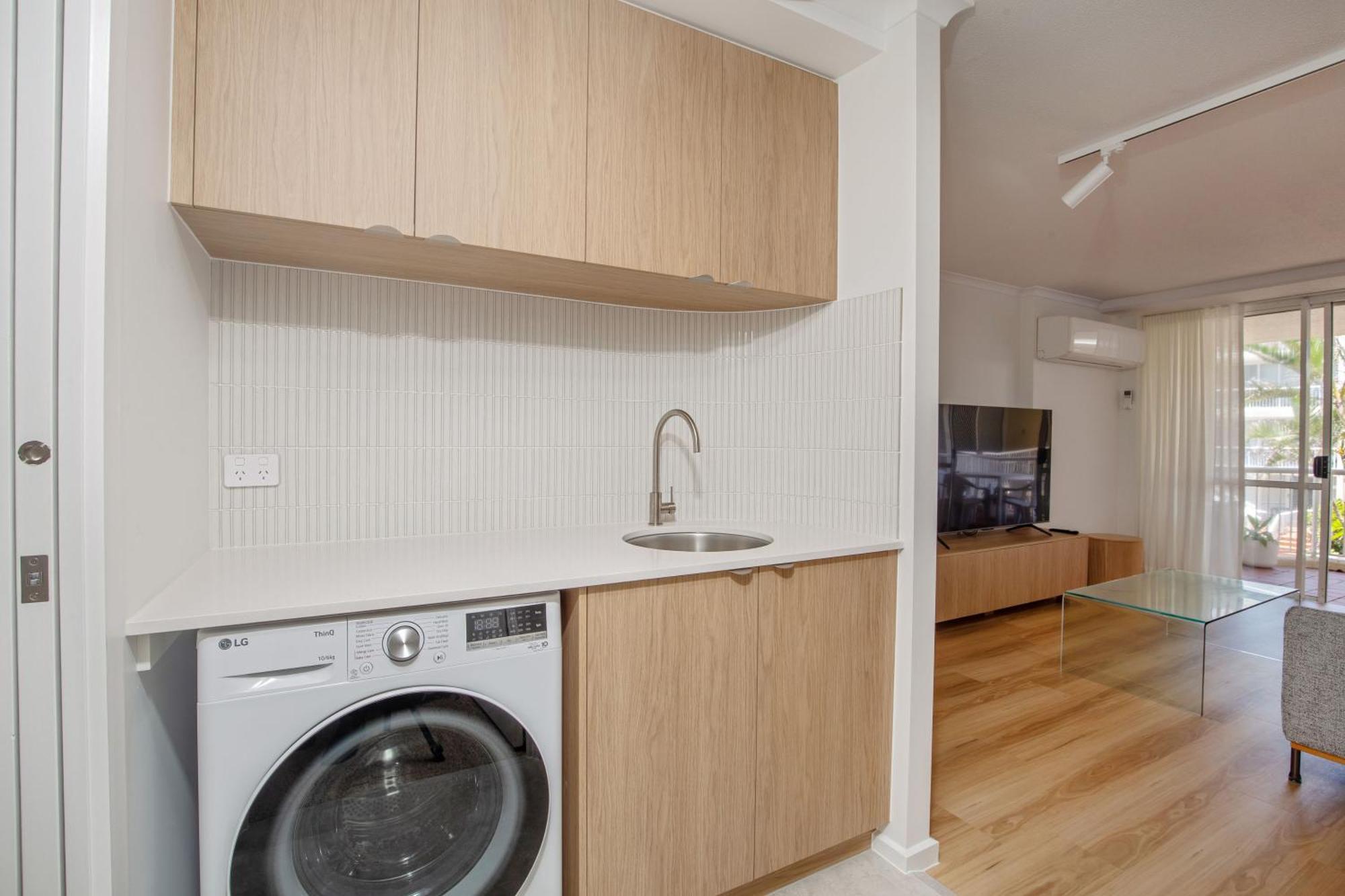 Crystal Beachfront Apartments Gold Coast Eksteriør bilde