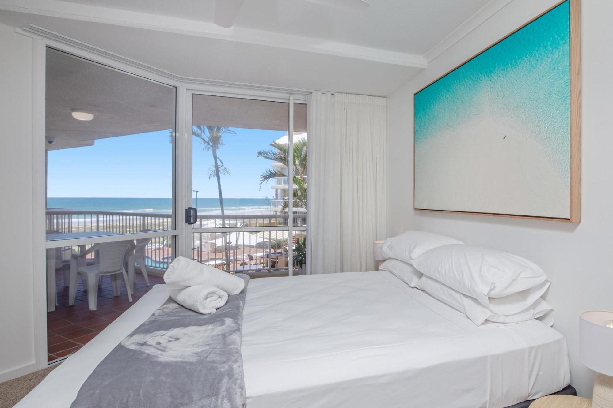 Crystal Beachfront Apartments Gold Coast Eksteriør bilde