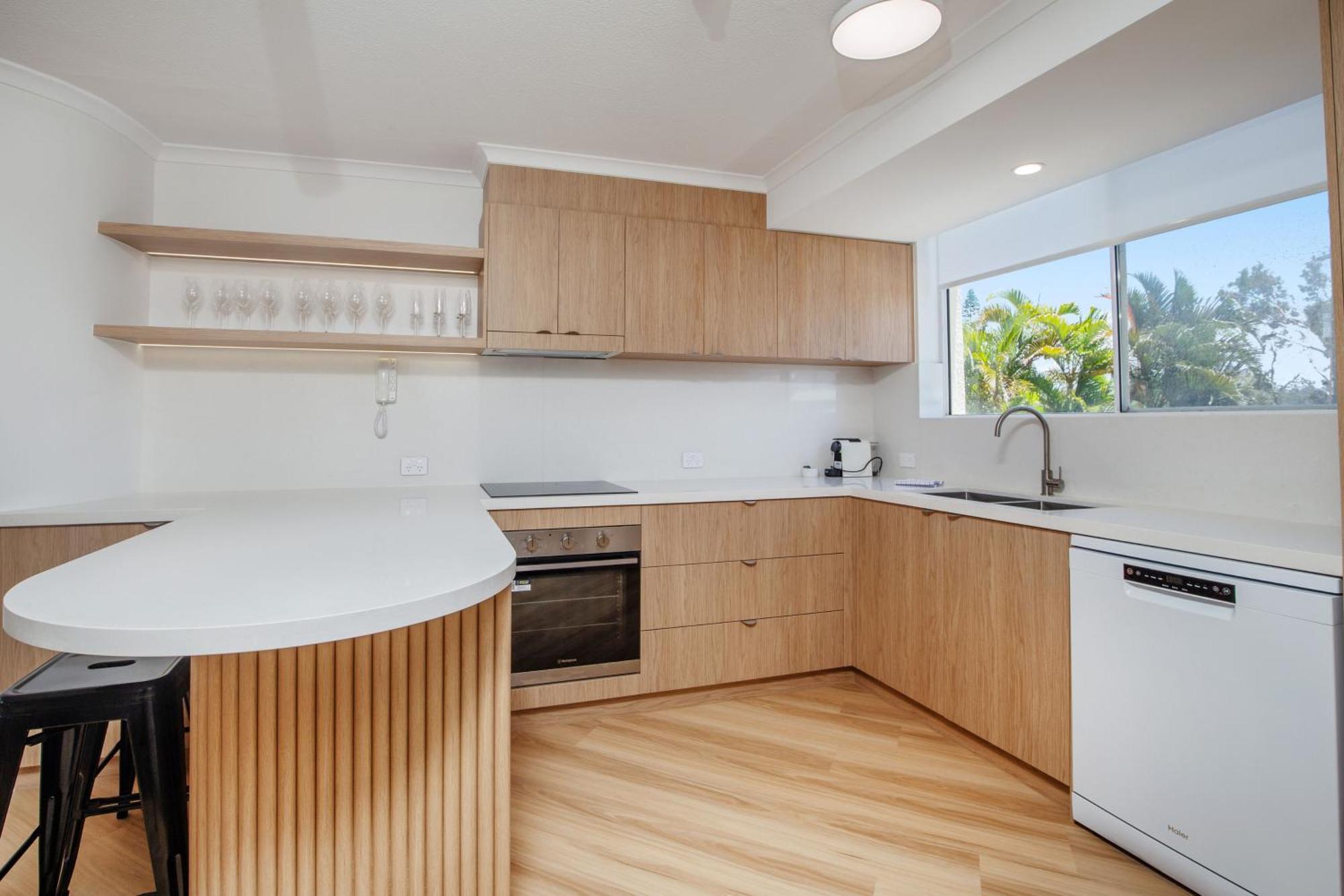 Crystal Beachfront Apartments Gold Coast Eksteriør bilde