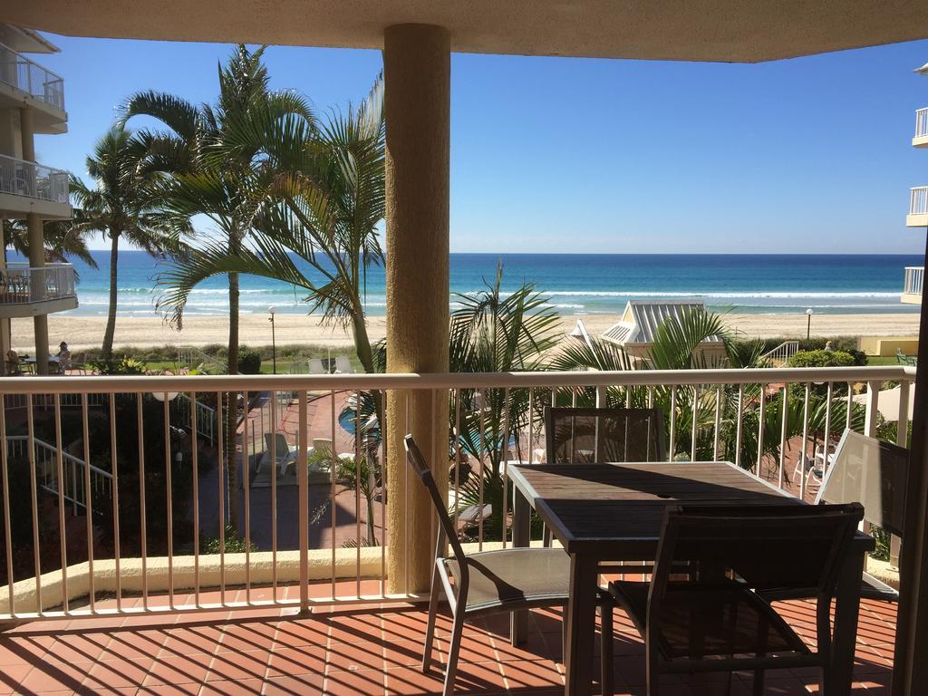 Crystal Beachfront Apartments Gold Coast Eksteriør bilde