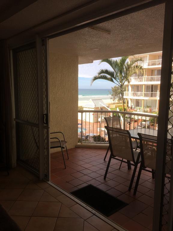 Crystal Beachfront Apartments Gold Coast Eksteriør bilde